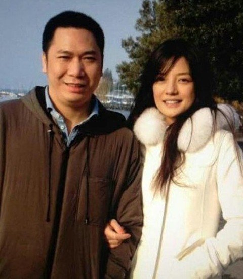 趙薇和黃有龍的最新動態(tài)更新