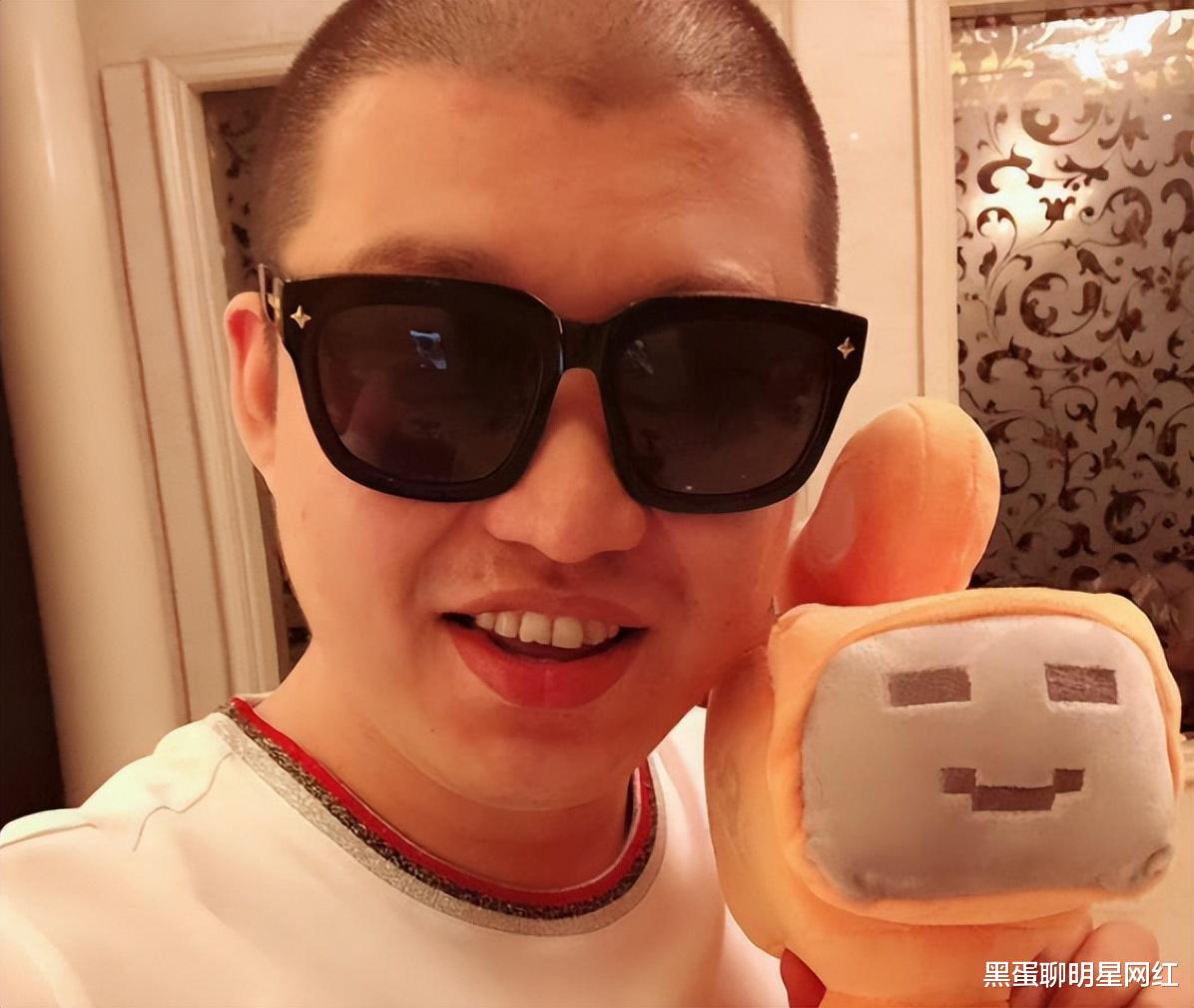 二驢最新動(dòng)態(tài)，網(wǎng)絡(luò)時(shí)代的風(fēng)云人物揭秘