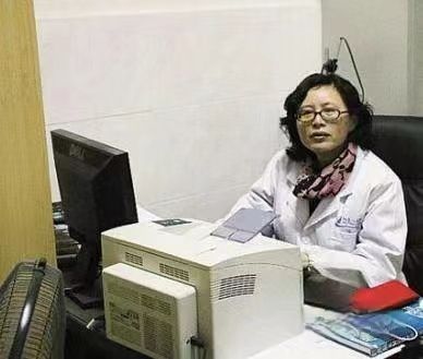 蘭越峰最新動態(tài)，多面視角解讀與個人立場分析