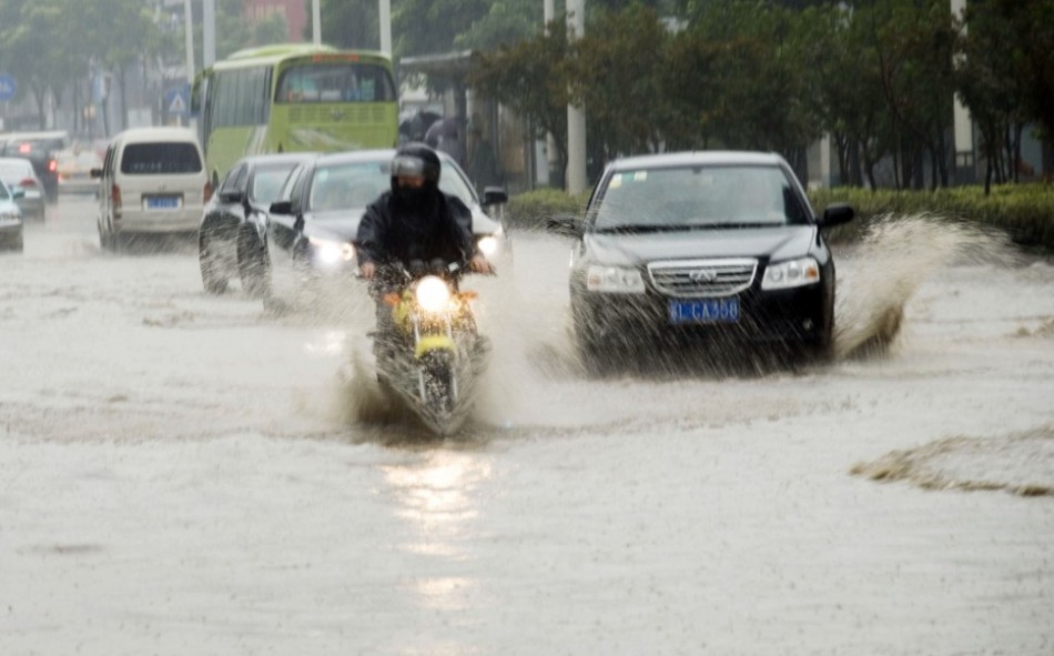 南方暴雨實時報道與案例分析，最新消息視頻匯總